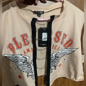 Fashion nova crop tshirt